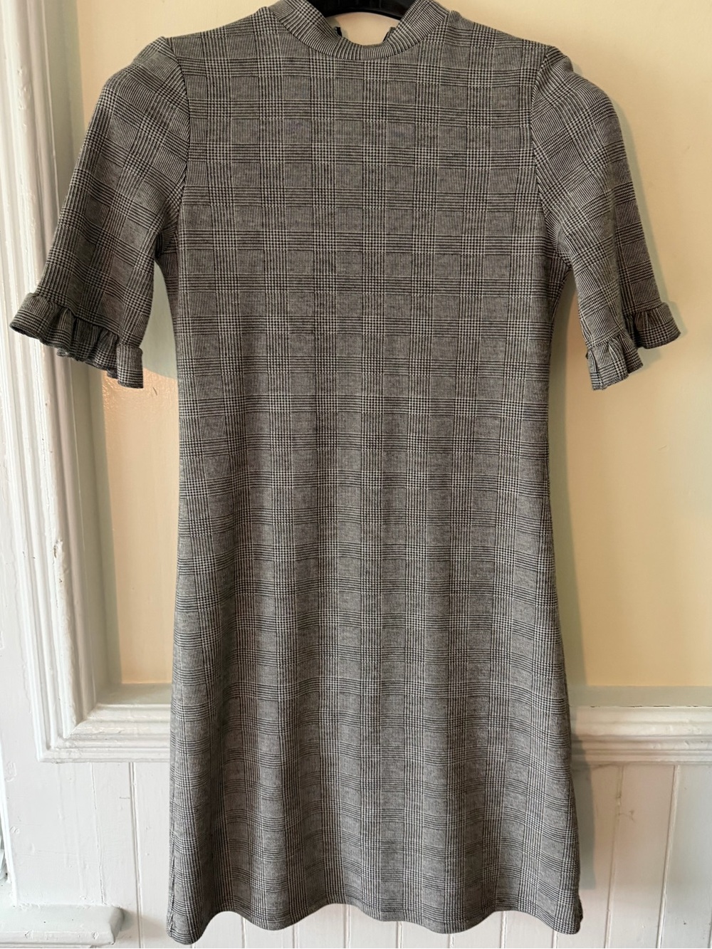 Mock Neck Gray Plaid Midi Dress with Ruffle Sleeves